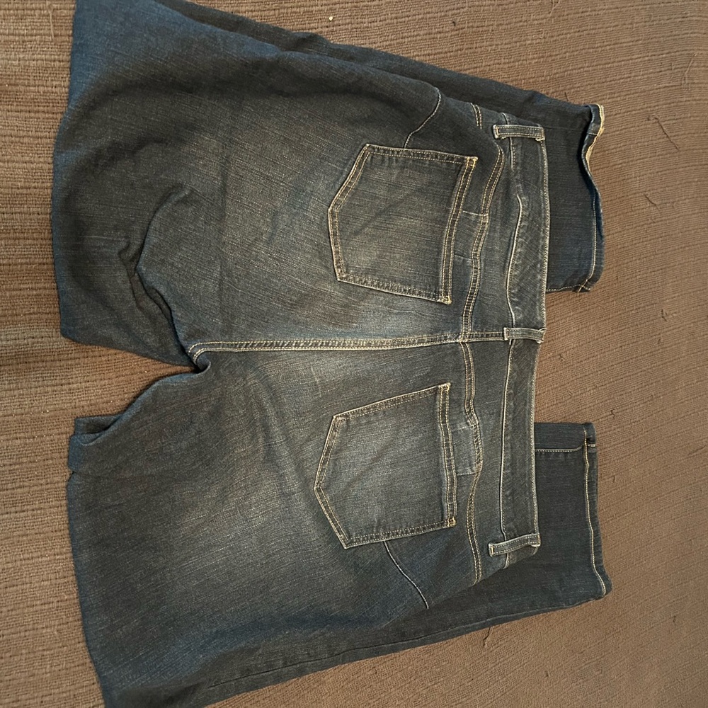 Torrid bombshell straight Jeans Distressed - Picture 4 of 4